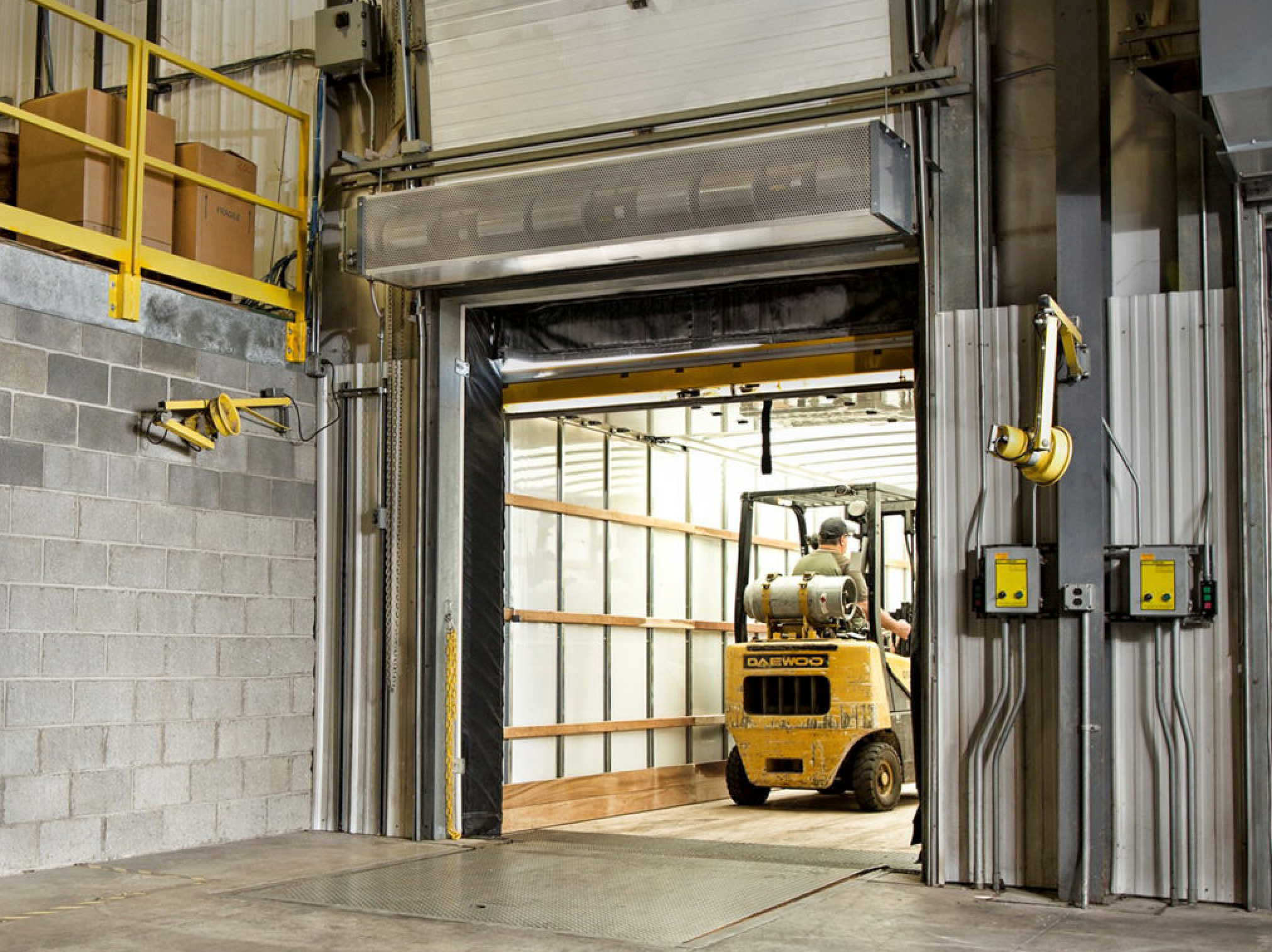 IDC12-1036AA - 36", Ambient Air, 120V, Single Phase, Industrial Direct Drive 12 Series