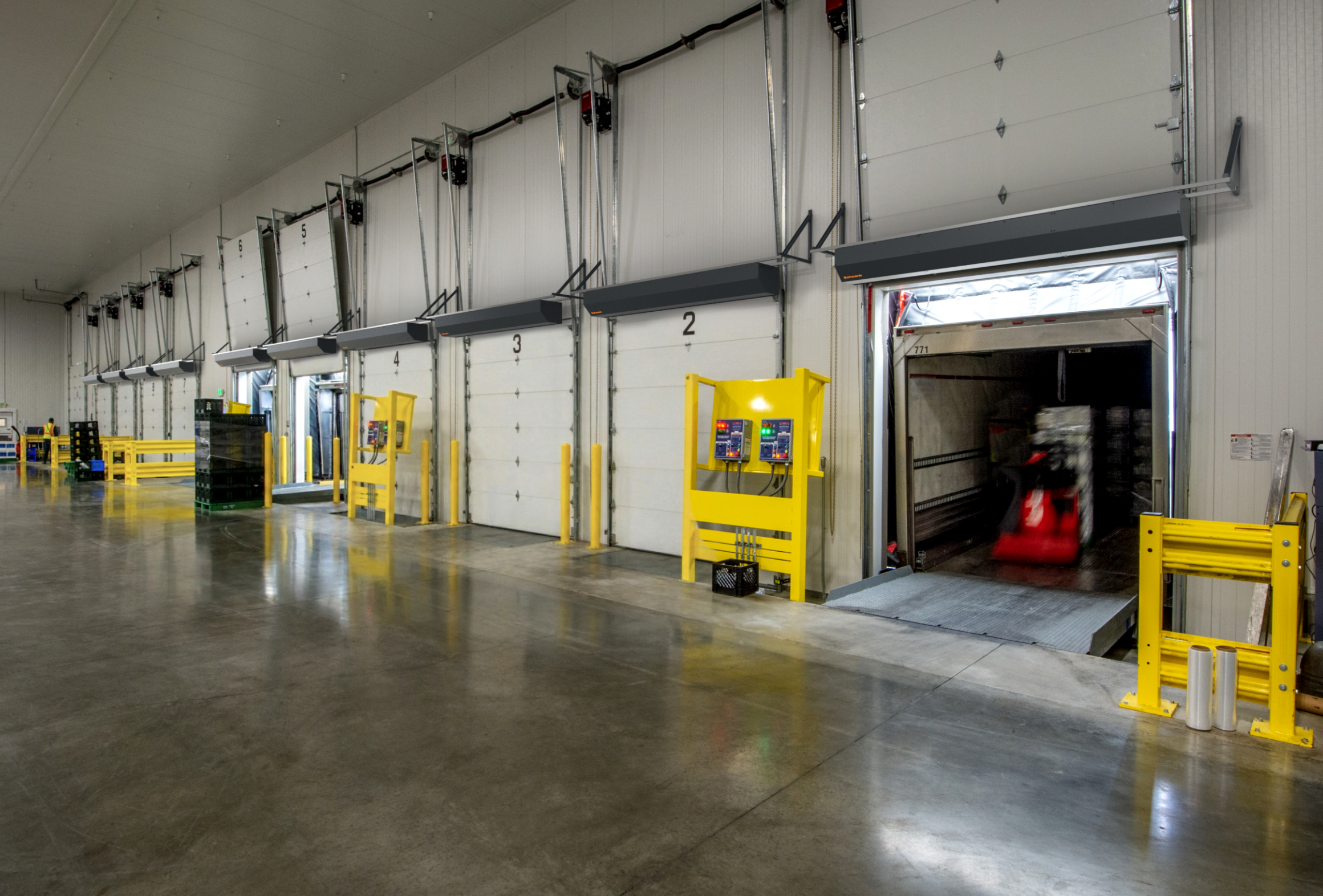 Schwank Epic12 Series air curtain lineup